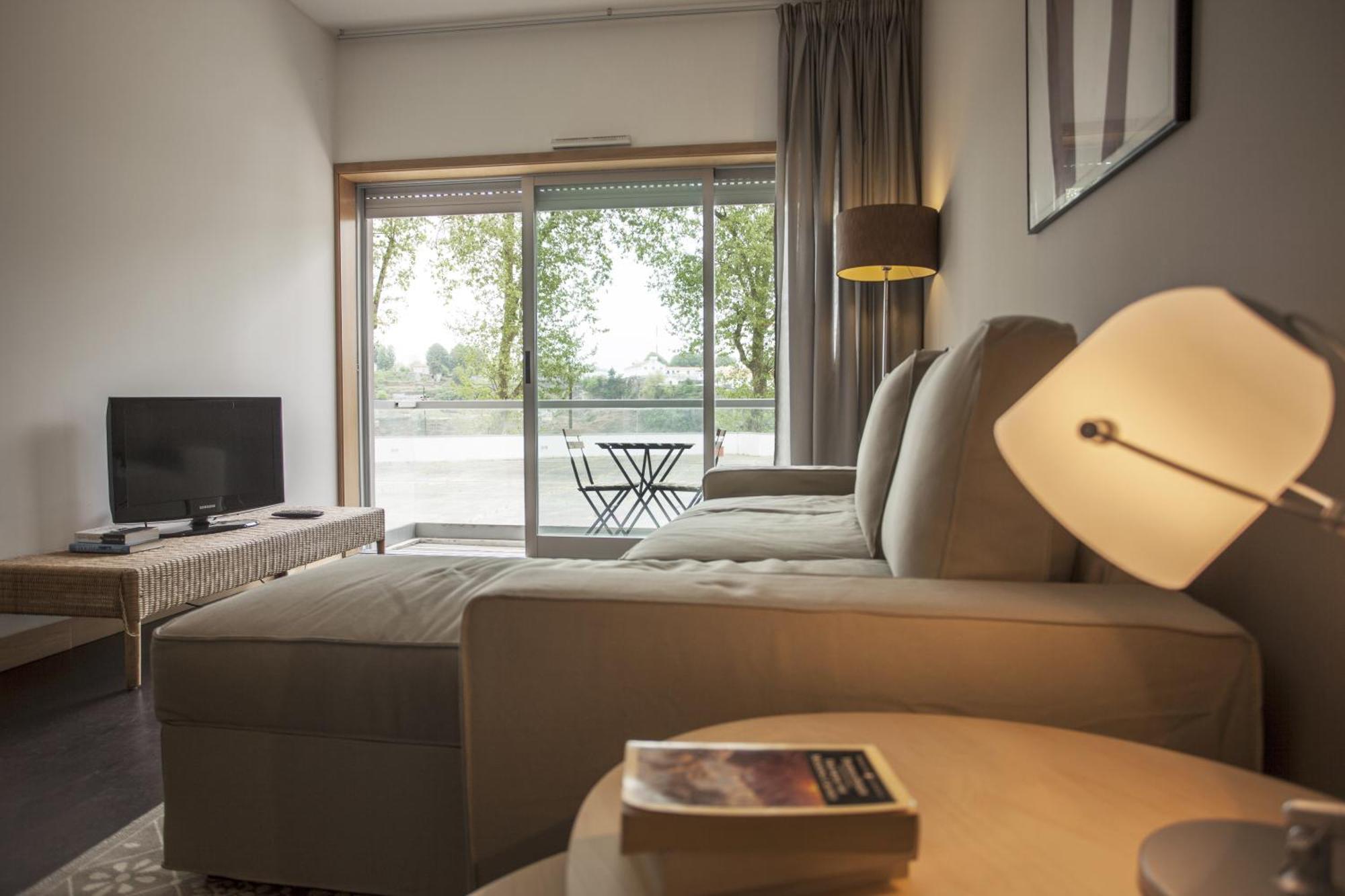 Apartamento con balcón