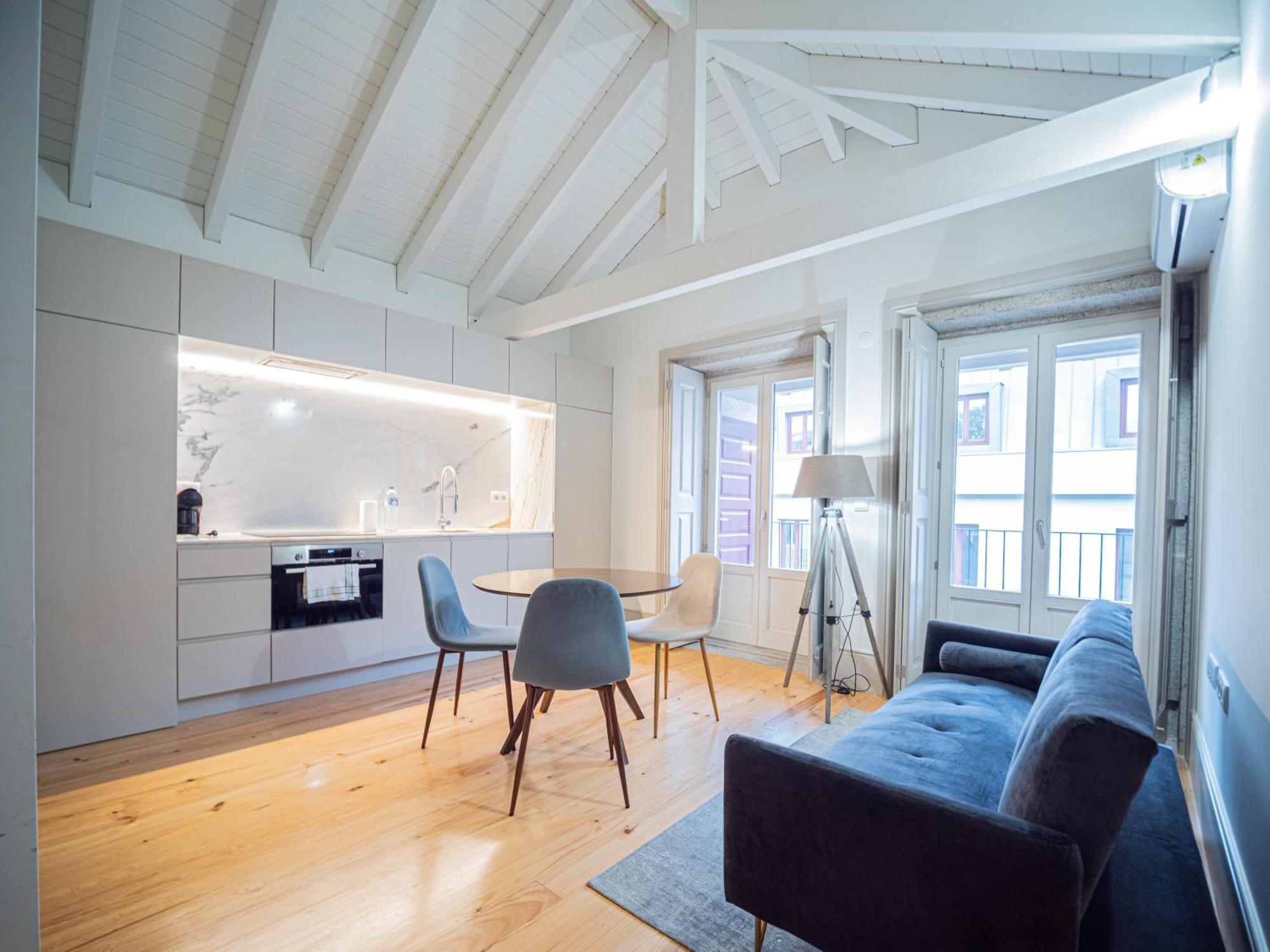 Apartamento con balcón