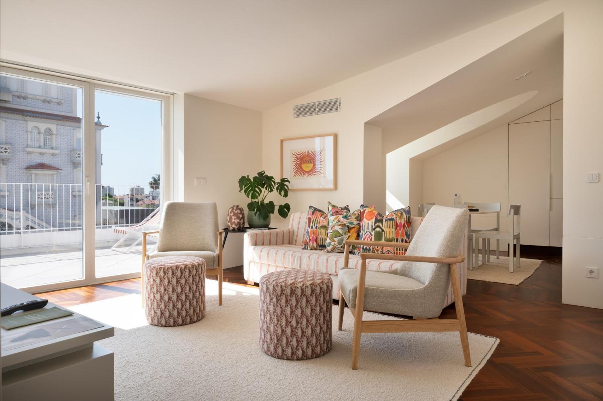 Apartamento Ático con balcón y vistas a la piscina
