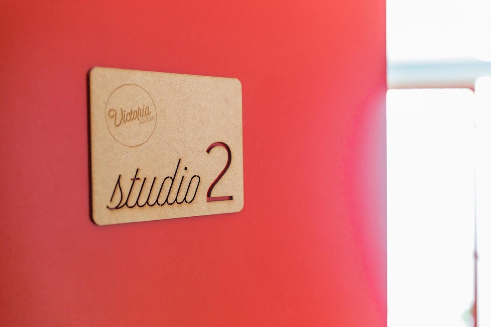 Estudio con balcón