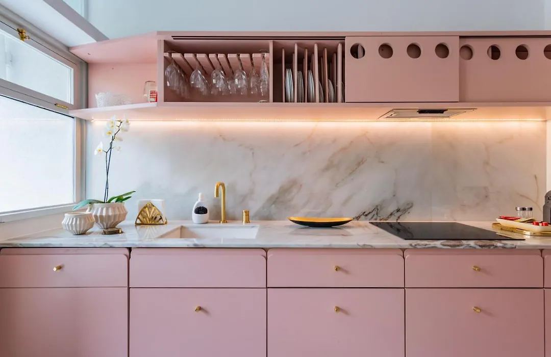 Amazing Duplex - Mid Century Experience & Parking-1