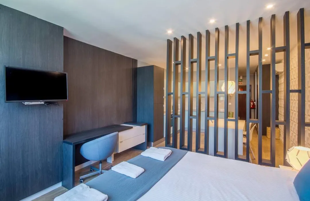 NEW!! Galé 408 Center Apartamento (Wi-Fi, estacionamento)-1