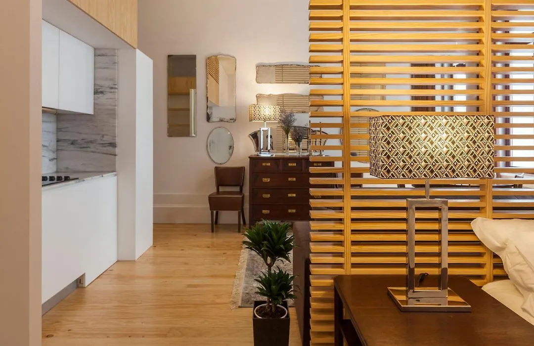Vintage River Flat By Ml Apartments-1