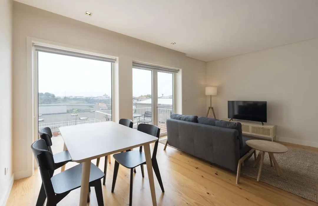 Bmyguest - Sao Vitor Balcony Apartment-1