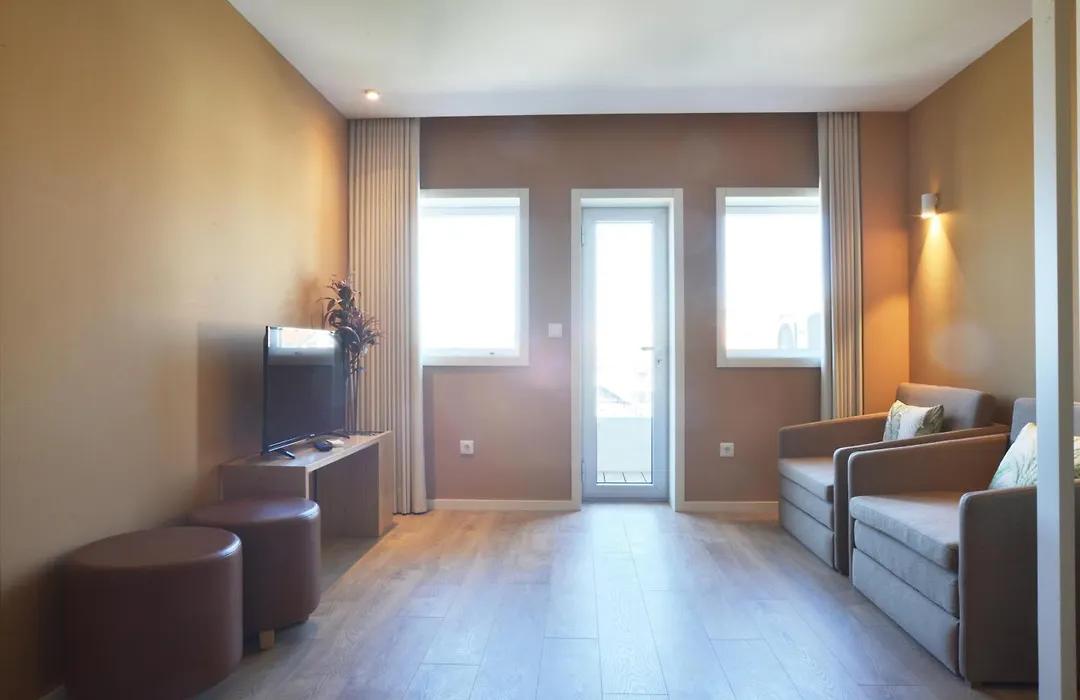 Spot Family Apartments-1