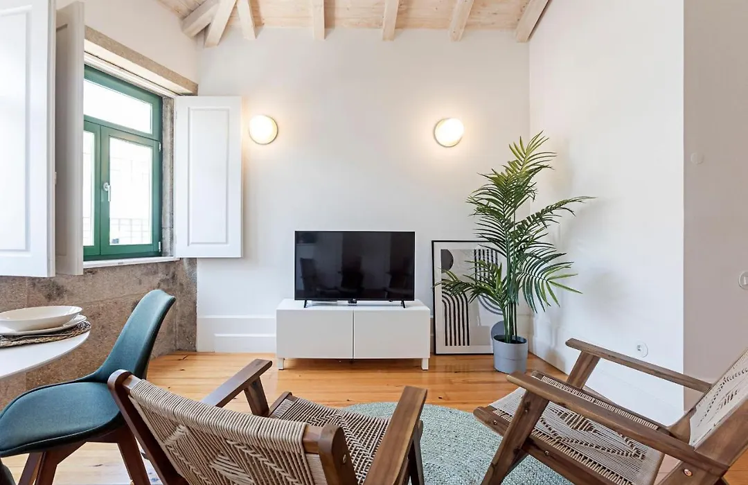 D. Joao IV Apartments By Lovelystay-1