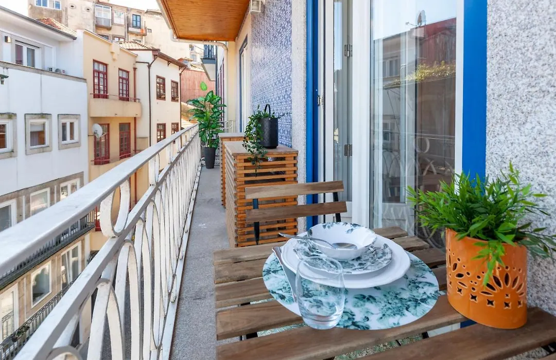D&S - Porto Sao Bento Apartments III-1