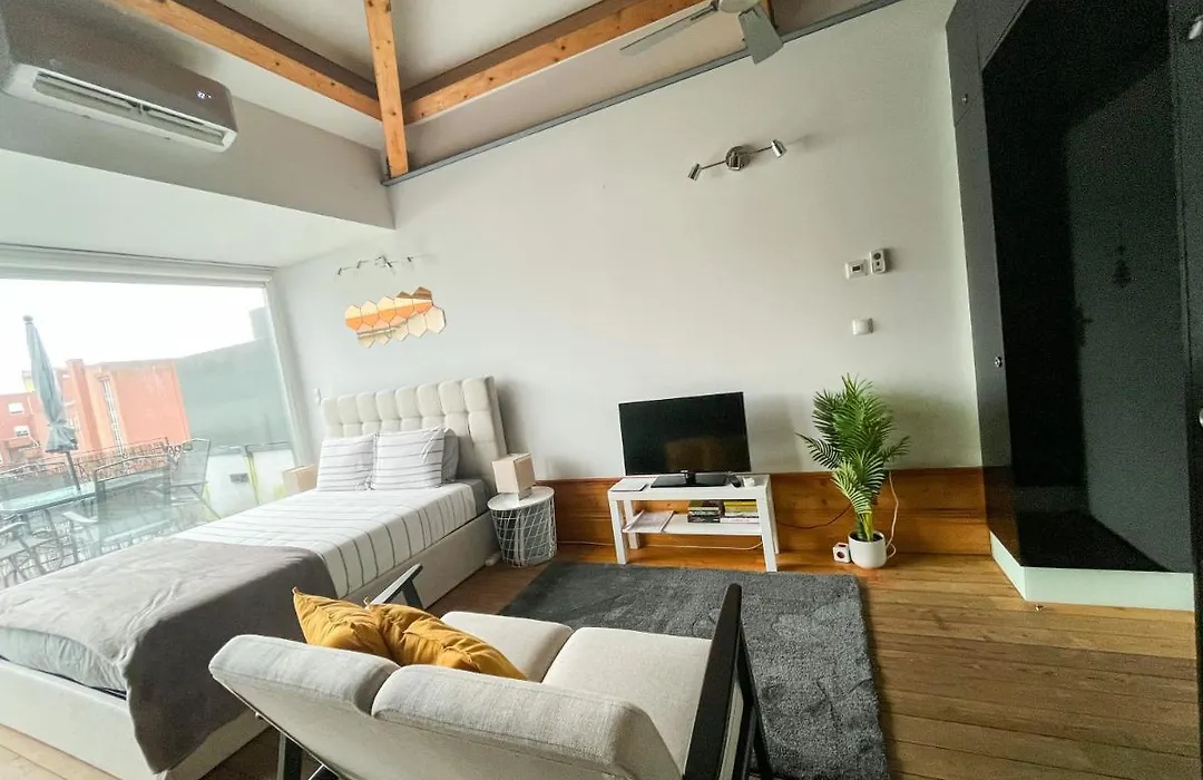 Nip Apartment | Porto City Center Near All Sights-1