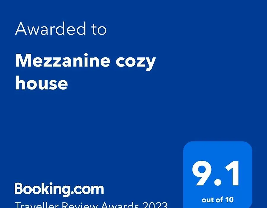 Mezzanine Cozy House-1