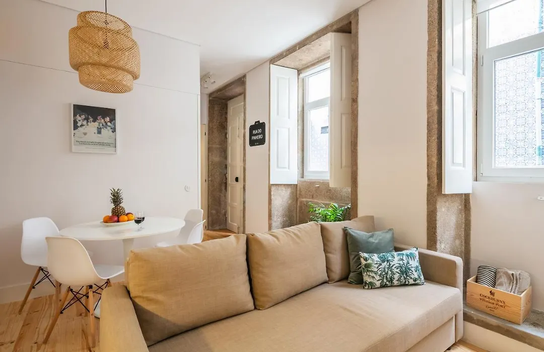 Charming T2 By Indulge Porto Flats-1