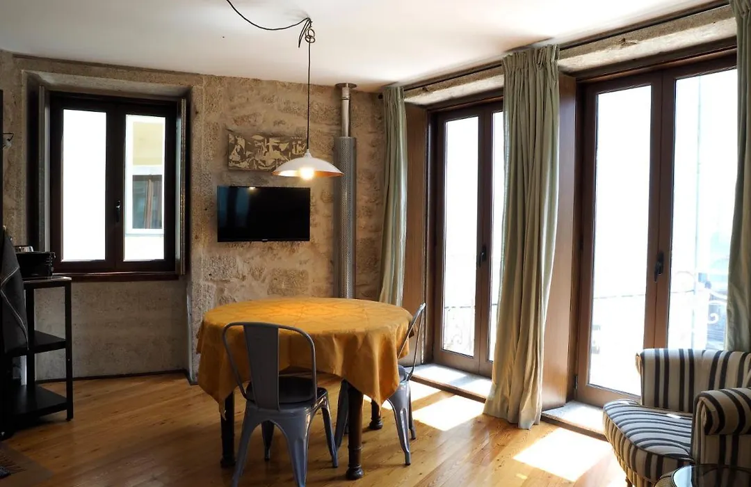 Framer'S House - World'S Oldest Framing Atelier-1