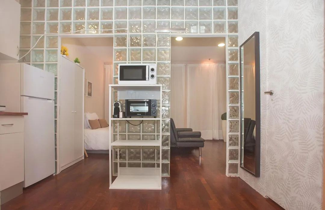 Bonsai Apartment 5-1