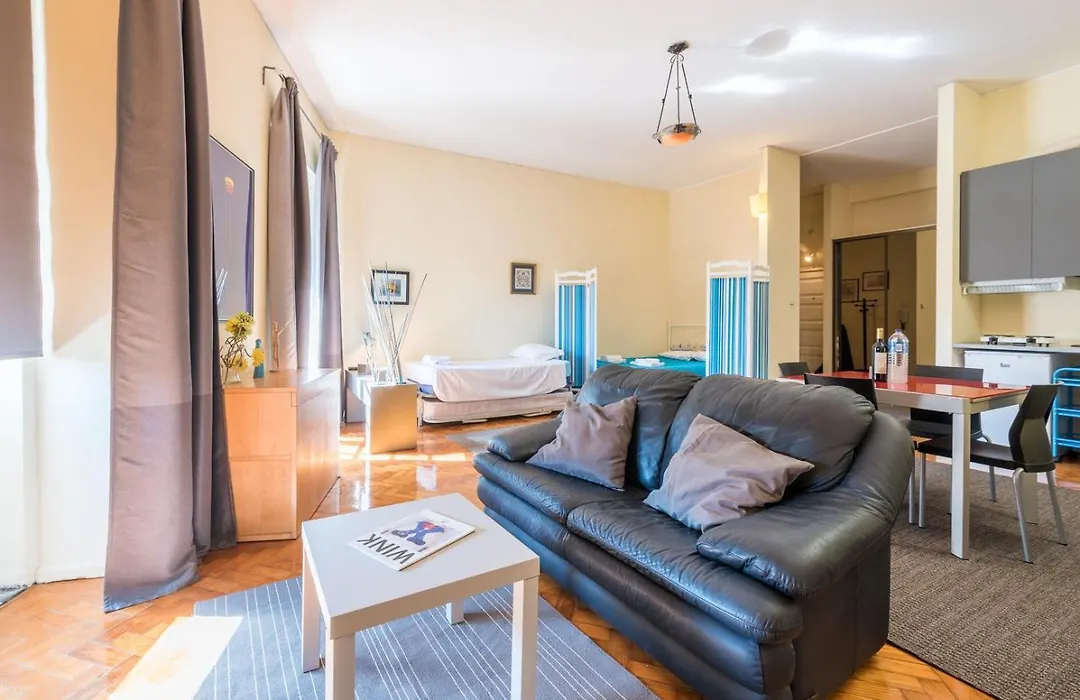 Guestready - Minimalistic Studio Downtown-1