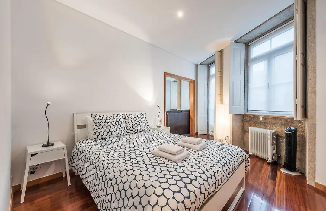 GuestReady - Ao Coliseu 2D Central studio suite-1