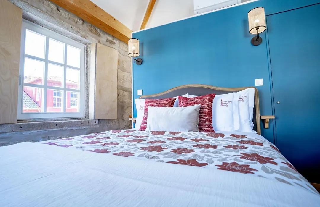 Authentic Porto Suites-1