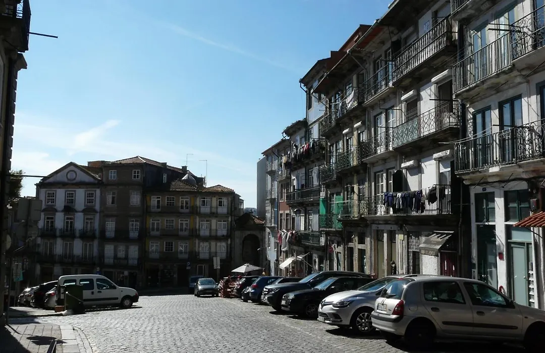 Porto Downtown Taipas-1