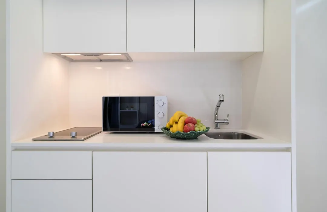 Host Wise - Central Private Flats - Terrace-1