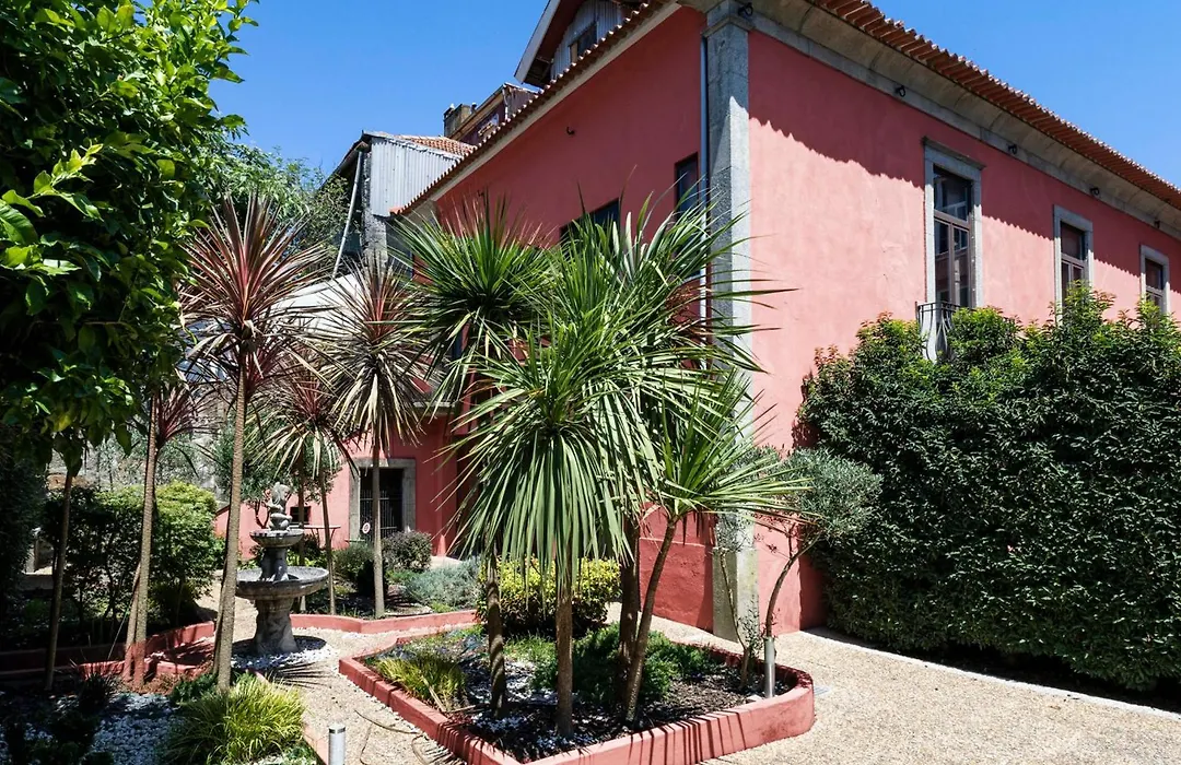 Guesthouse Bonjardim By Lovelystay-1