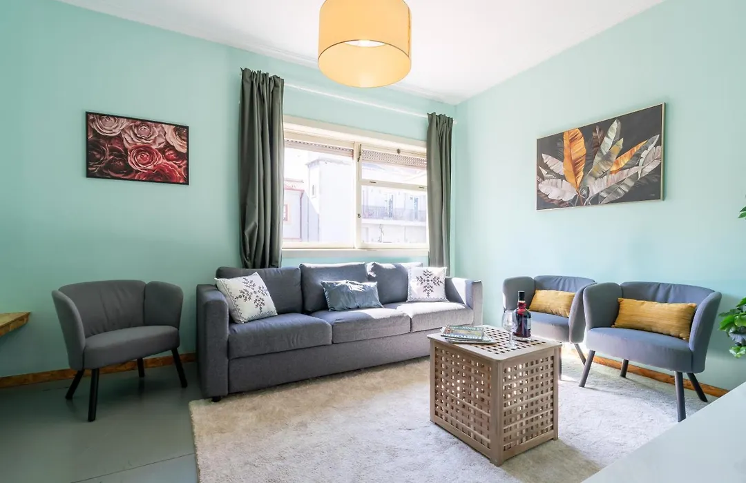 Host Wise - Colorful Bright Flat With Balcony-1