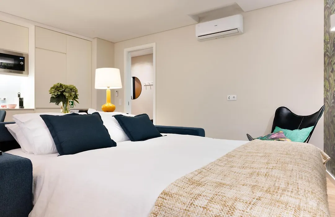 Palmeiras Apartment, by Bolhão Residences-1