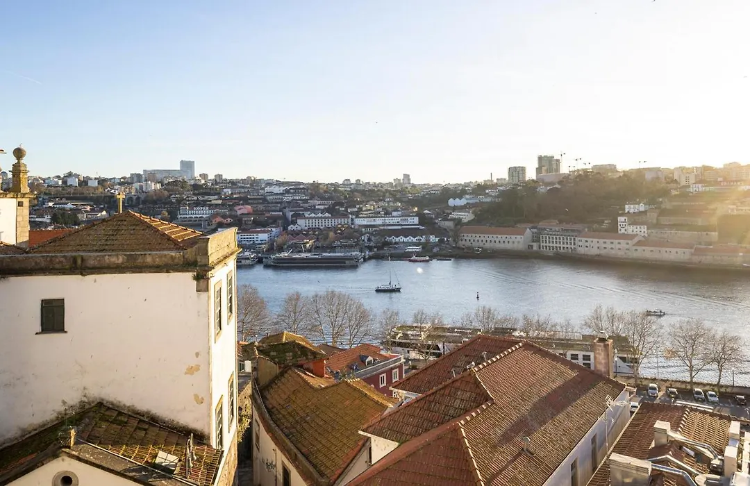 Authentic Porto House-1