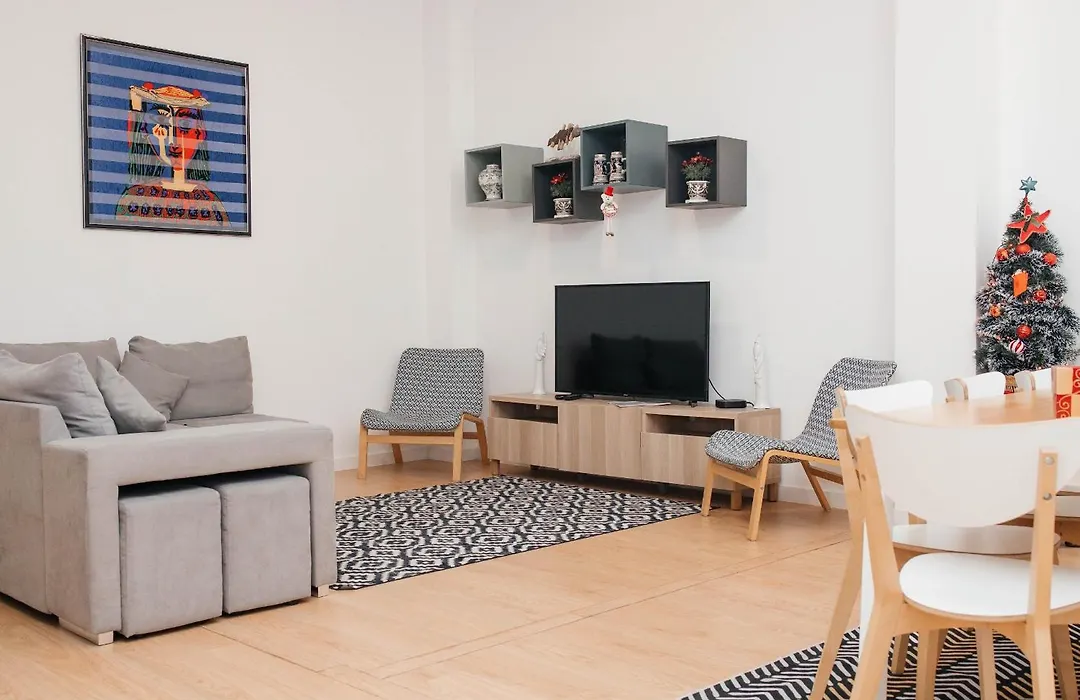 Guest House T4 no Porto-1