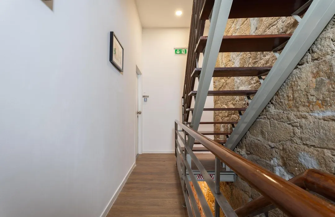 Charming Porto Gem Metro Balcony Central Location-1