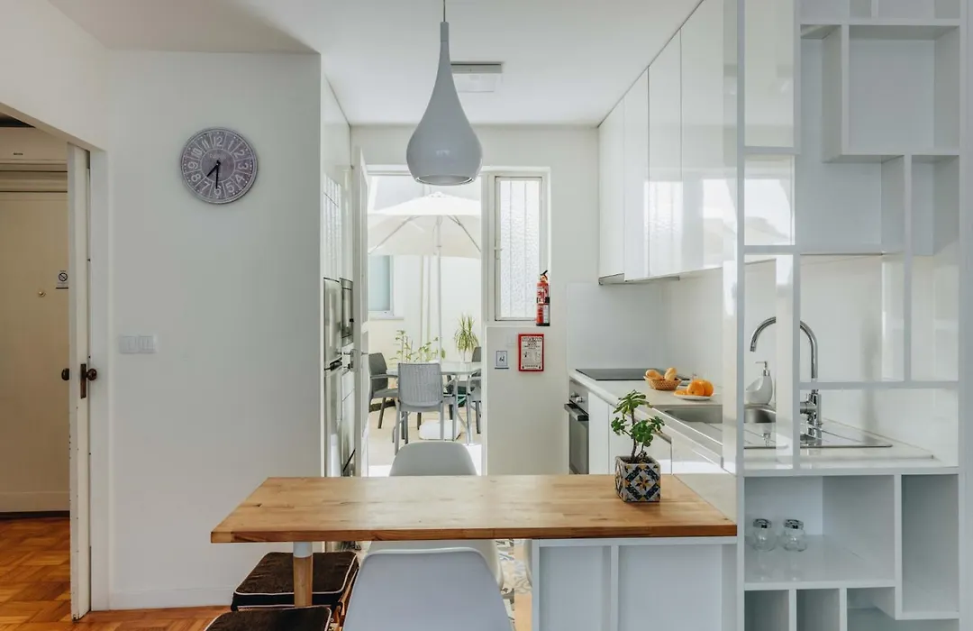 Cozy 1-Bedroom With Private Terrace In Palmela-1