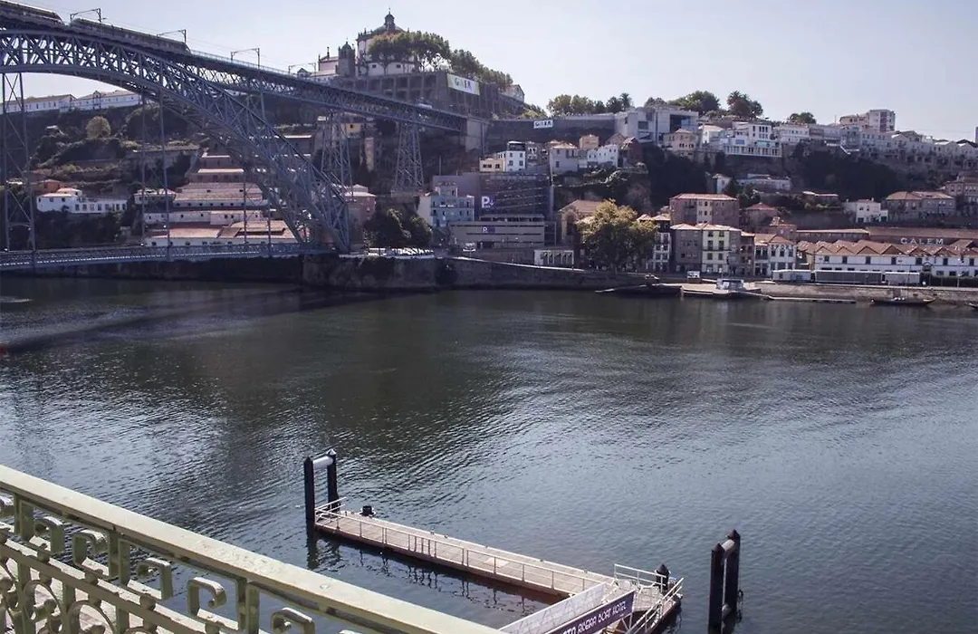 Panorama Apartments Ribeira Porto-1