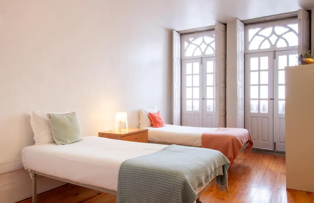 Porto 61 - Bright 2Br W/ Balcony By Lovelystay-1