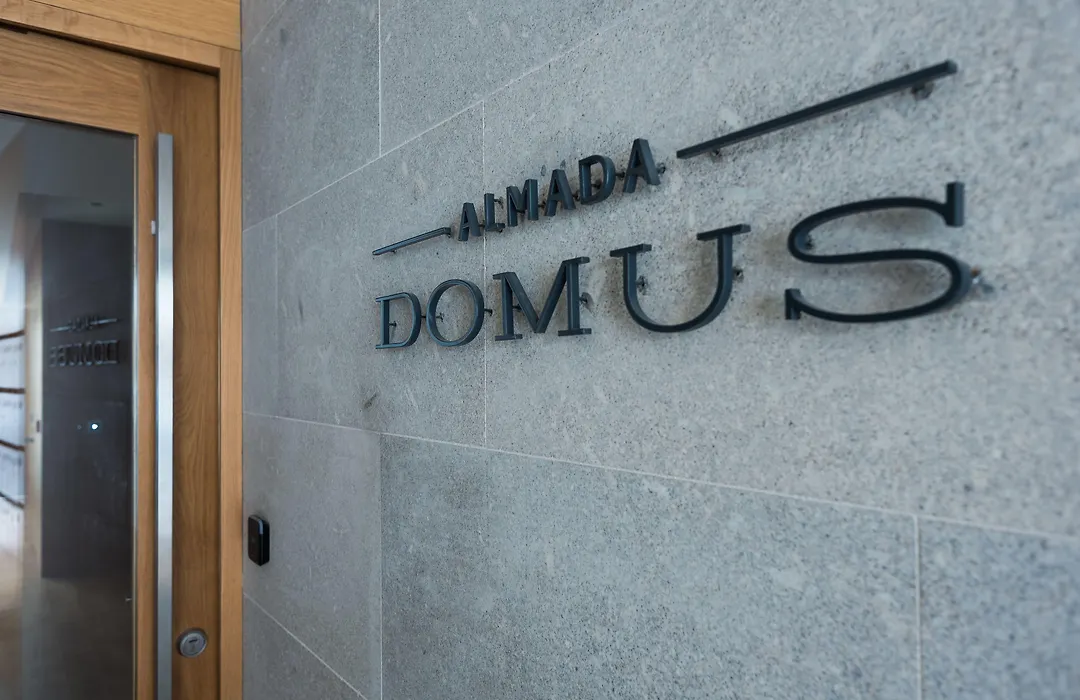 Almada Domus-1