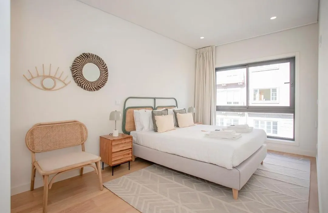 Liiiving In Porto - City Design Apartments-1