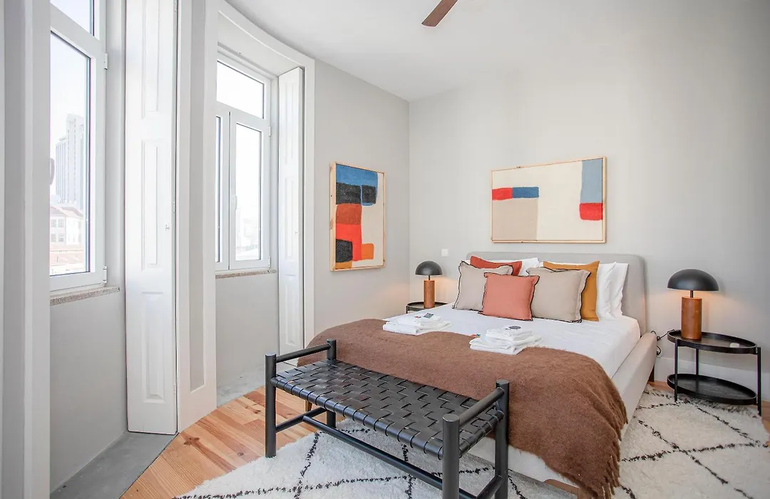 Liiiving In Porto - Art Design Apartment-1