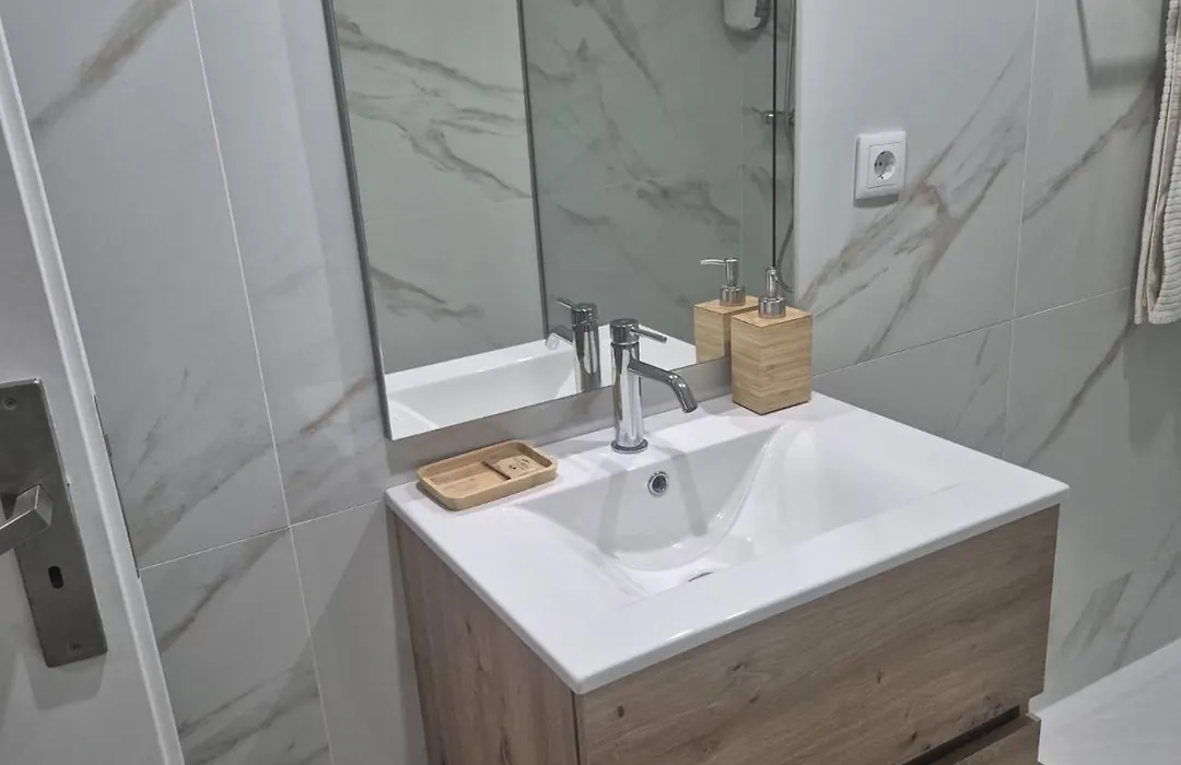 Downtown Porto Bonfim Studio Apt-1