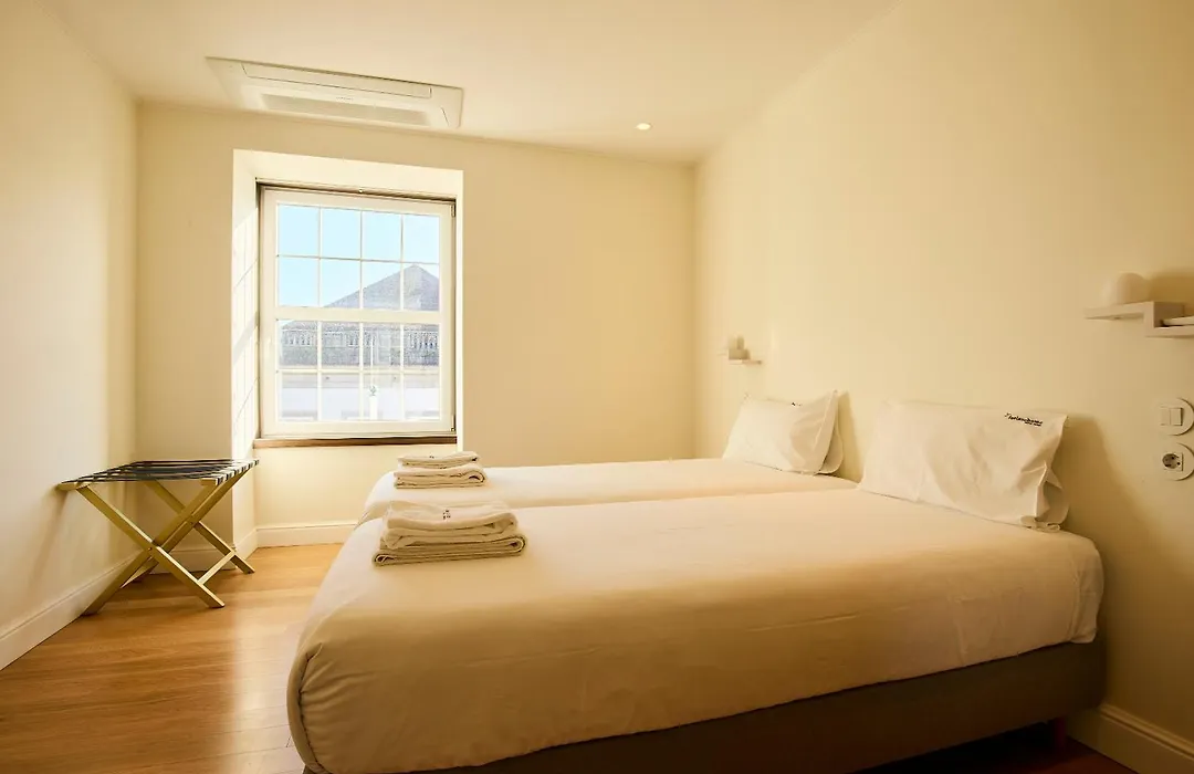 FLH Porto Clérigos Luxury Apartments-1