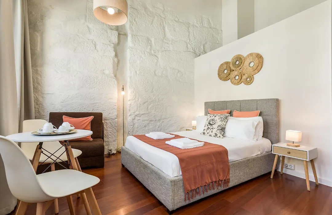 Largo Das Flores Suites By Double Ninety Stays-1