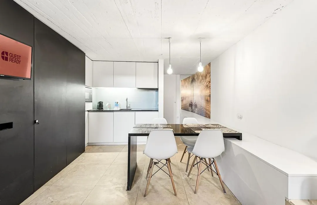 Guestready - Cathedral Design Apartments-1
