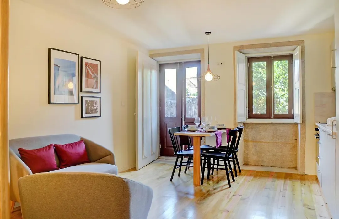 Liiiving In Porto - Historic Clerigos Apartments-1