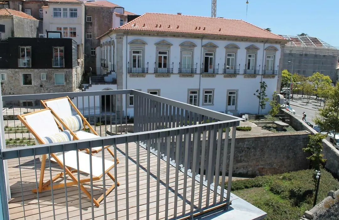 Amazing Penthouse Apartment In Historic Porto-1