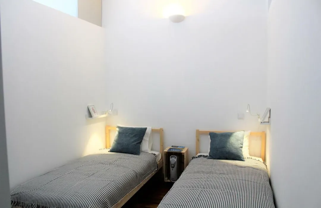 Bonjardim Flats - T1 Com Varanda-1