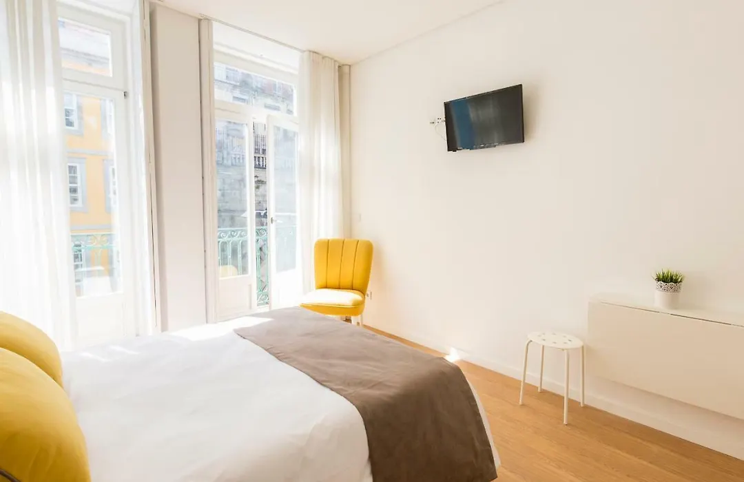 Downtown Porto Mouzinho Studio Apts-1