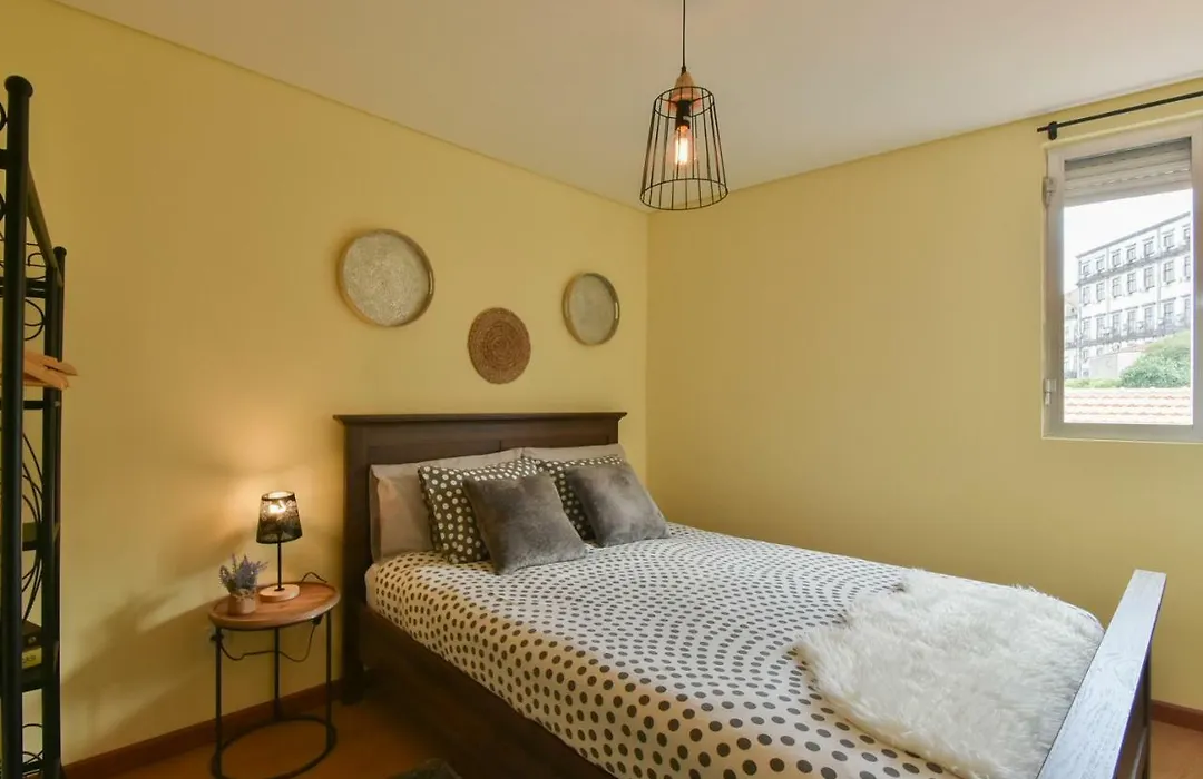 Clerigos Old Town Apartment-1
