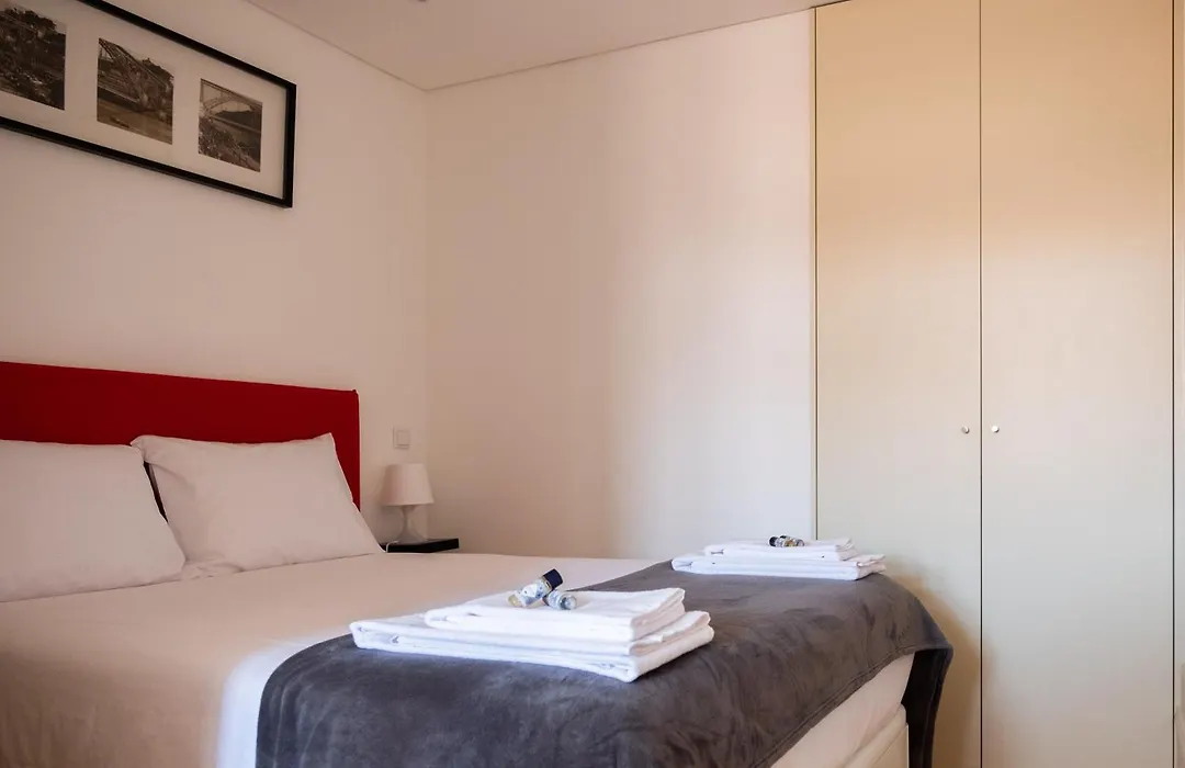Lively Getaway Apartment-1