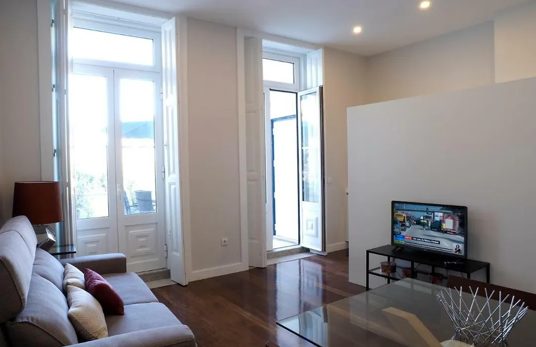 Cool Terrace Apartment-1