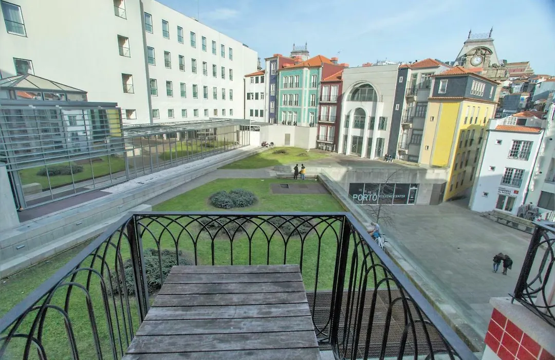 Cardosas Square Apartments By Porto City Hosts-1