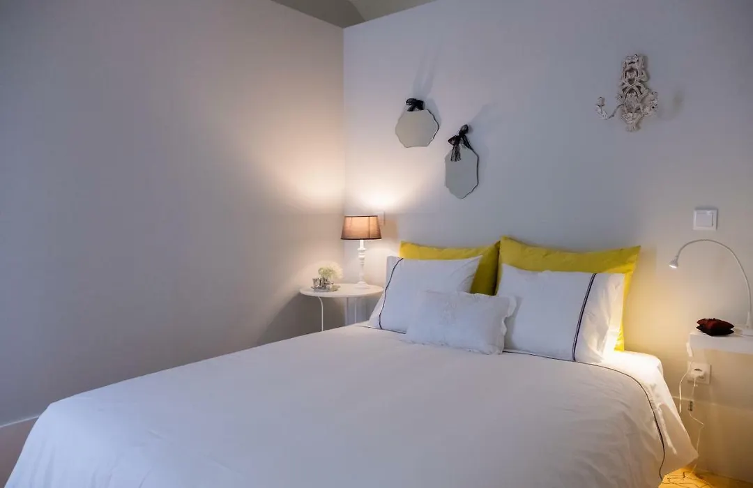 Alda'S Vintage Apartments With Free Parking-1