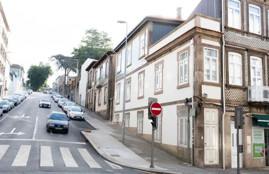 Alda'S Vintage Apartments With Free Parking-1