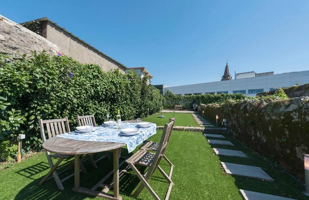 Bmyguest - Almada Garden Apartment-1