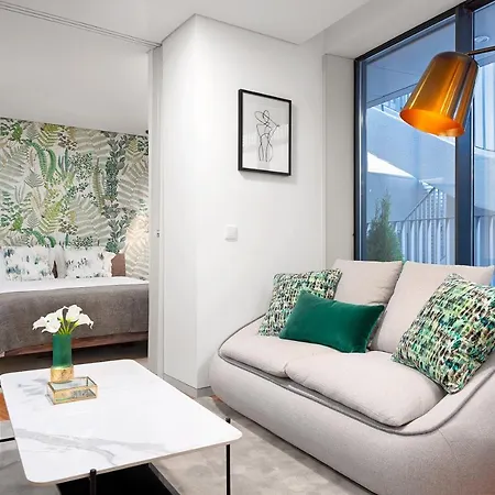 Stylish Apartment At Bolhao-3