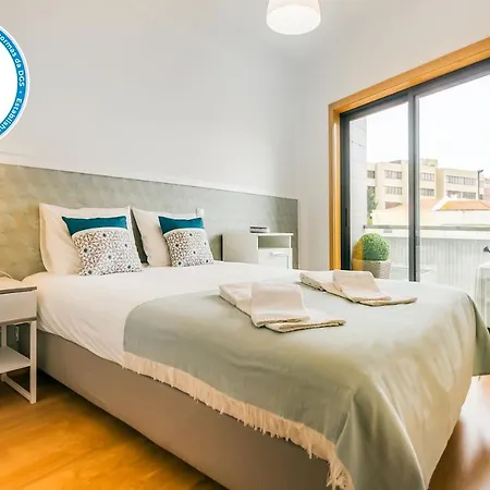 Camoes Executive Flat-2